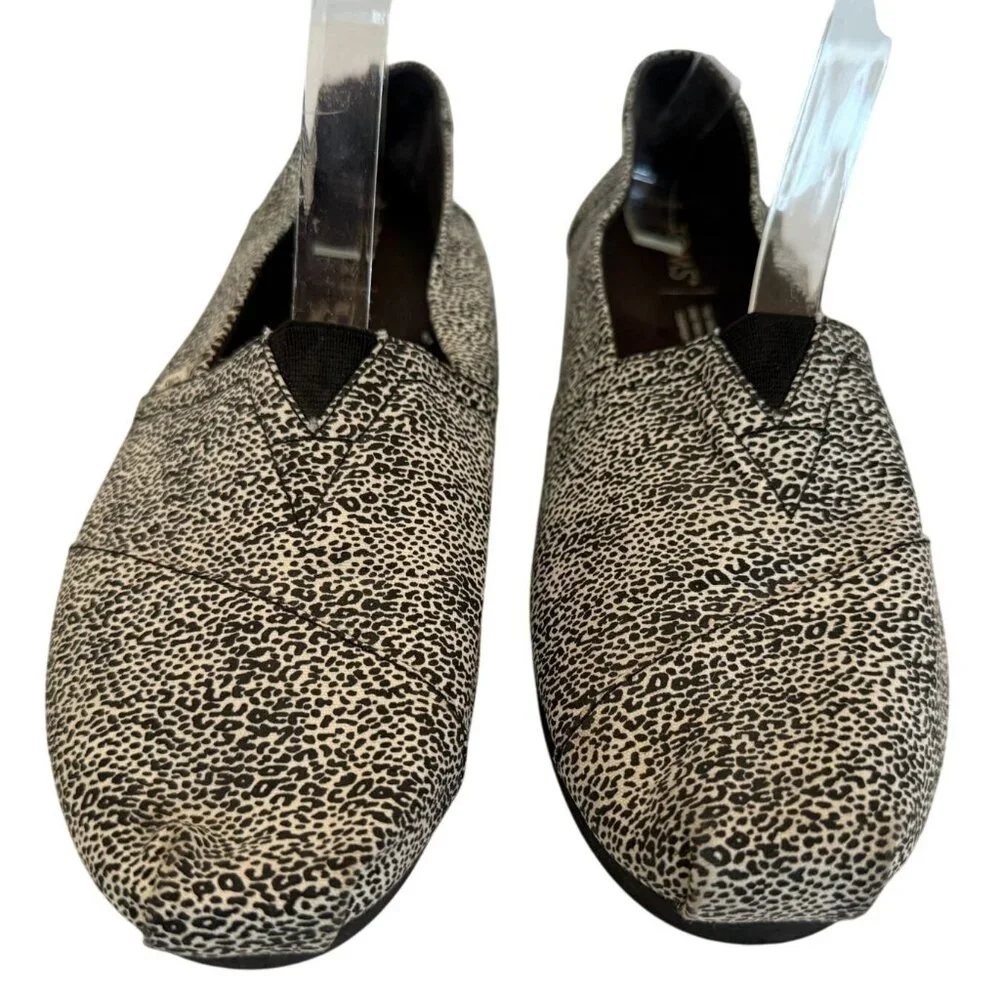 TOMS Women’s Classic Slip-On Shoes – Black & White Animal Print – Size 10 Casual
